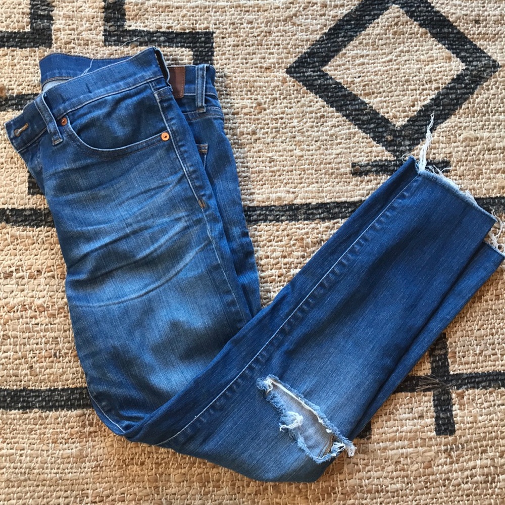 Madewell Distressed 9” High Rise Skinny Jeans